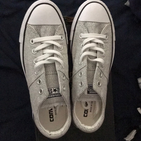 Converse - Picture 3 of 4